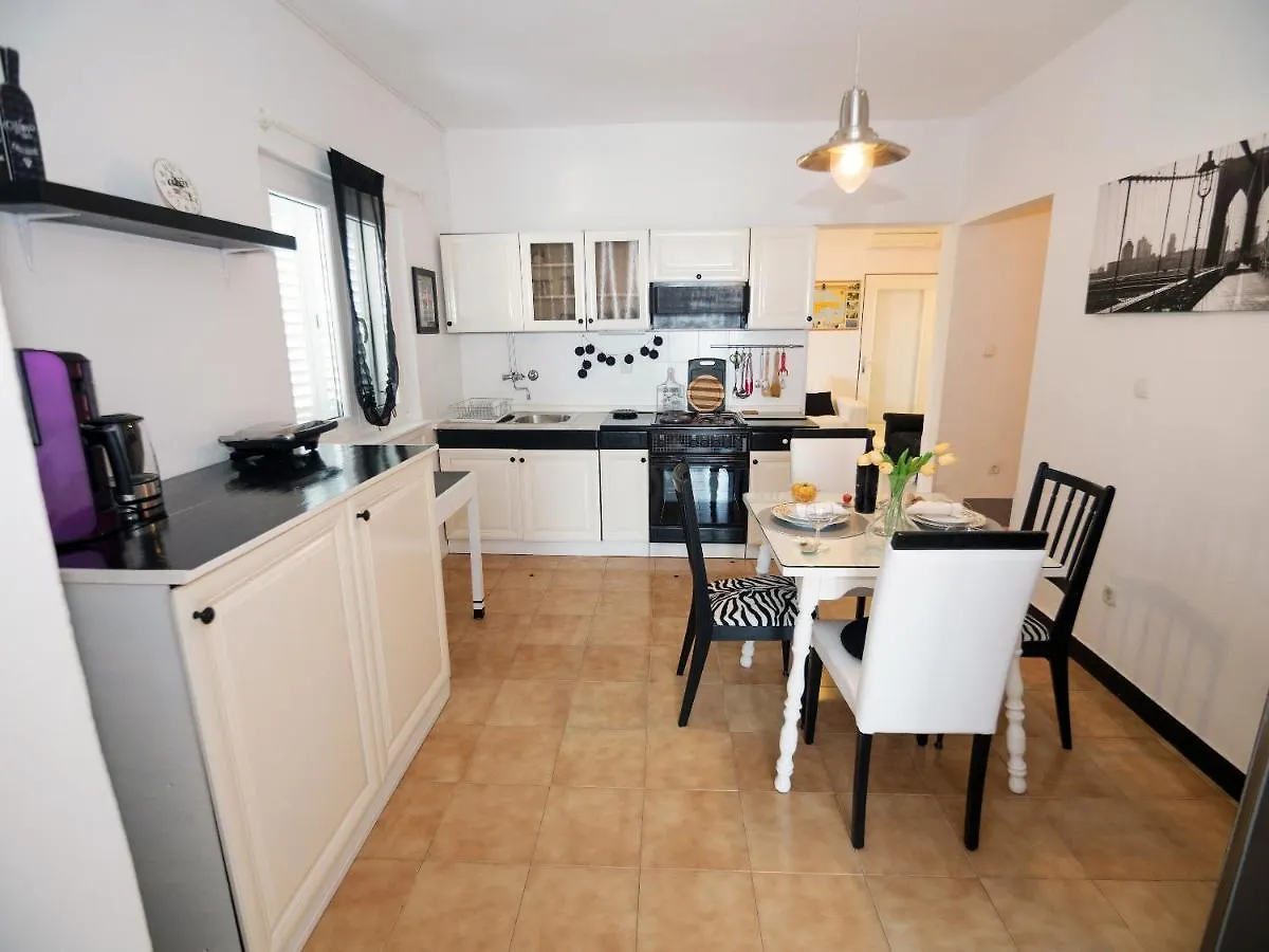 Apartment Eneja Rab Town 0*,  Kroatien