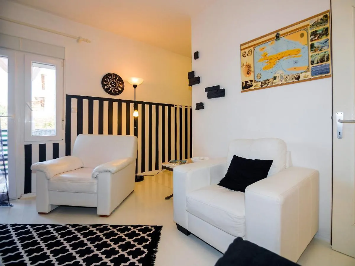 Apartment Eneja 라브 크로아티아